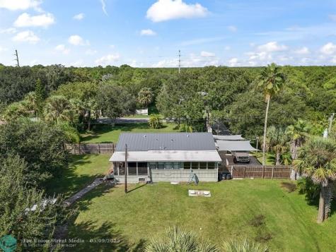 9633 Honeysuckle Other City - In The State Of Florida FL 32976