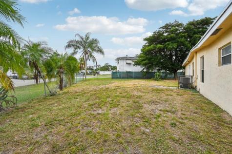 5618 Cinnamon Drive West Palm Beach FL 33415