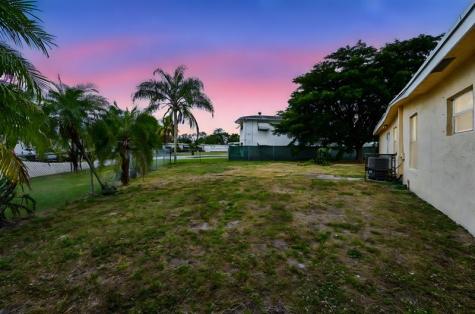 5618 Cinnamon Drive West Palm Beach FL 33415