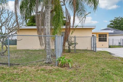 5618 Cinnamon Drive West Palm Beach FL 33415