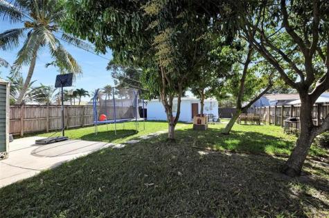 2535 Sherman Street Hollywood FL 33020