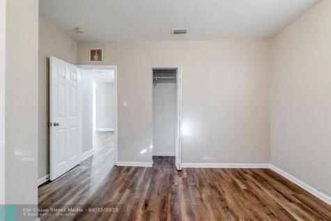 734 SW 4th Street Dania Beach FL 33004