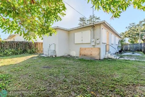 734 SW 4th Street Dania Beach FL 33004