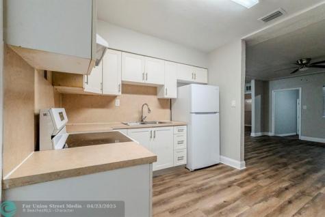 734 SW 4th Street Dania Beach FL 33004