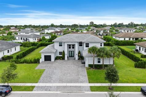 2001 Meadows Drive Davie FL 33324