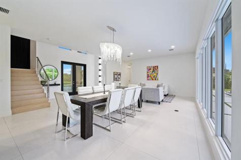 2001 Meadows Drive Davie FL 33324