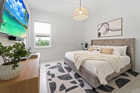 2001 Meadows Drive Davie FL 33324