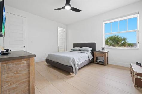 2001 Meadows Drive Davie FL 33324