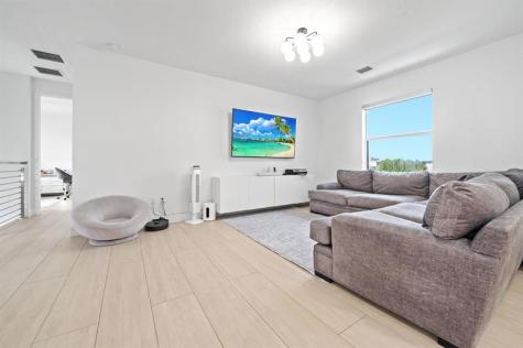 2001 Meadows Drive Davie FL 33324