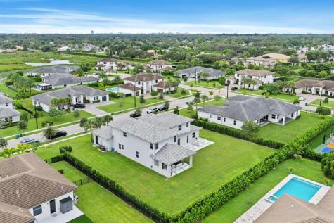 2001 Meadows Drive Davie FL 33324