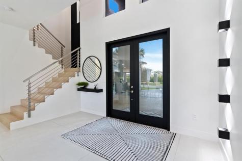 2001 Meadows Drive Davie FL 33324