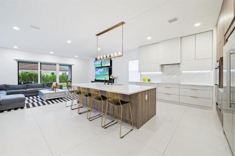 2001 Meadows Drive Davie FL 33324