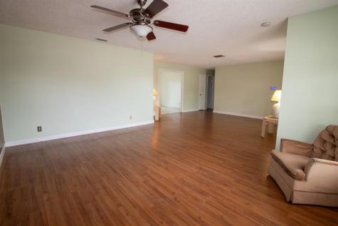 6860 Broadmoor North Lauderdale FL 33068