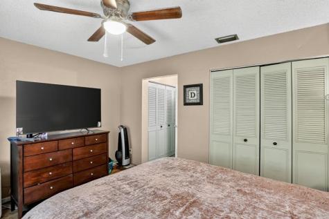 9806 NW 71st Street Tamarac FL 33321