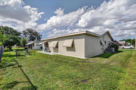 9806 NW 71st Street Tamarac FL 33321