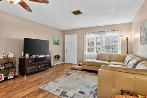9806 NW 71st Street Tamarac FL 33321