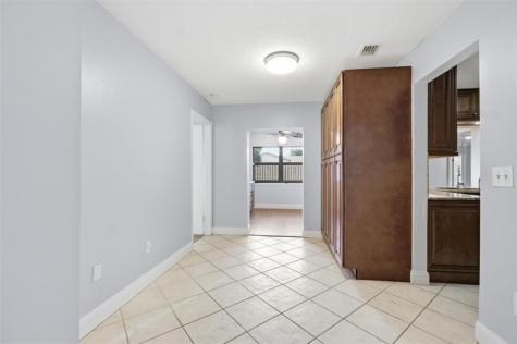 2702 NW 98th Way Coral Springs FL 33065