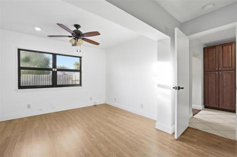 2702 NW 98th Way Coral Springs FL 33065