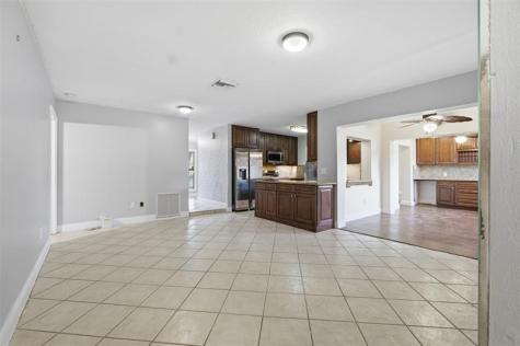 2702 NW 98th Way Coral Springs FL 33065