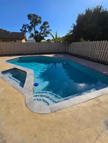 2702 NW 98th Way Coral Springs FL 33065
