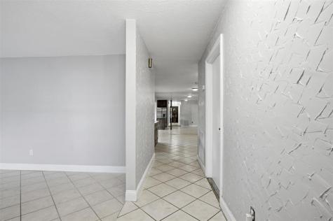 2702 NW 98th Way Coral Springs FL 33065