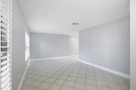 2702 NW 98th Way Coral Springs FL 33065