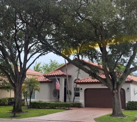5754 NW 48th Court Coral Springs FL 33067
