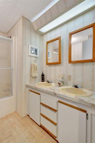 31 La Puerta Del Norte Fort Pierce FL 34951