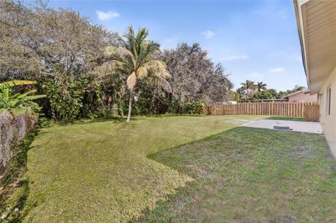 12541 SW 10th Court Davie FL 33325