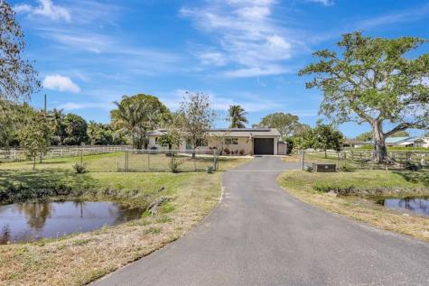 7999 NW 82nd Terrace Parkland FL 33067