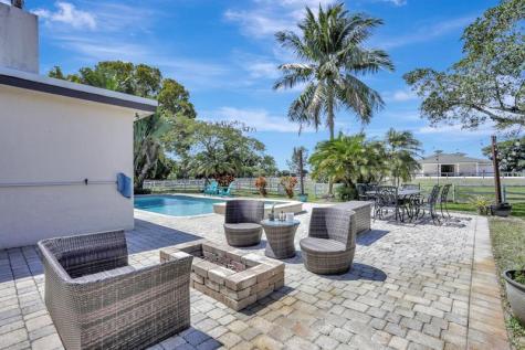 7999 NW 82nd Terrace Parkland FL 33067