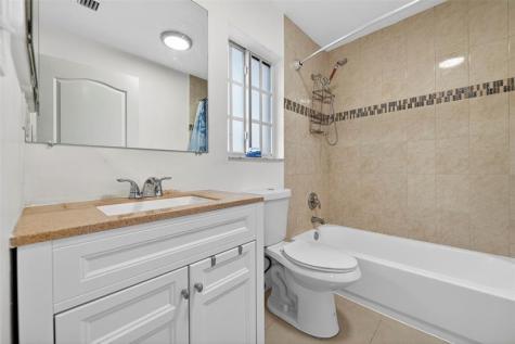 348 NW 40th Court Oakland Park FL 33309