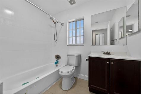348 NW 40th Court Oakland Park FL 33309