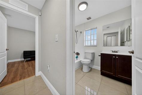 348 NW 40th Court Oakland Park FL 33309
