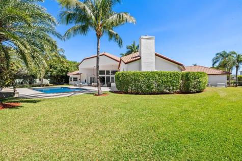 8618 Sawpine Road Delray Beach FL 33446