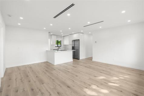 455 SW 14th Court Pompano Beach FL 33060
