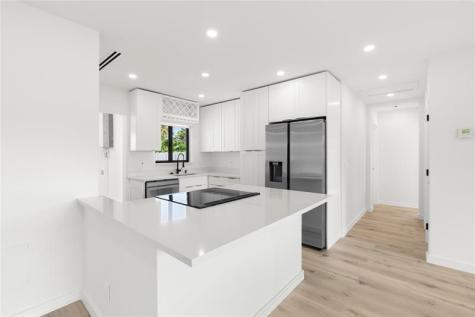 455 SW 14th Court Pompano Beach FL 33060