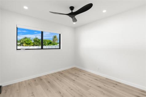 455 SW 14th Court Pompano Beach FL 33060