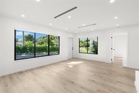 455 SW 14th Court Pompano Beach FL 33060