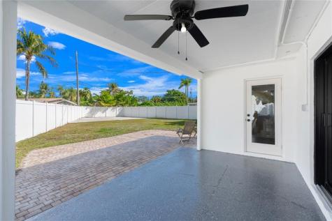 455 SW 14th Court Pompano Beach FL 33060