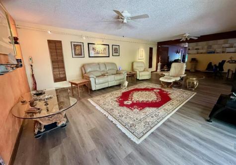 2048 SW 28th Terrace Fort Lauderdale FL 33312