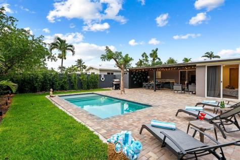 4311 NE 15th Avenue Oakland Park FL 33334