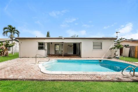 6668 NW 1st Street Margate FL 33063