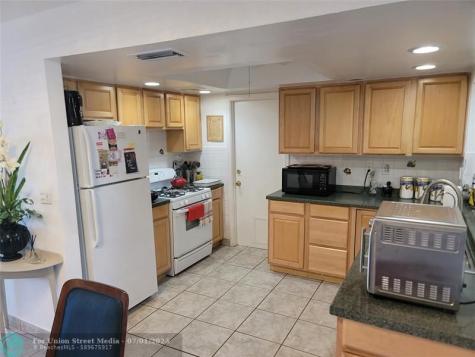 1450 NW 69th Avenue Margate FL 33063