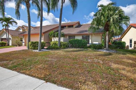 23203 L Ermitage Circle Boca Raton FL 33433
