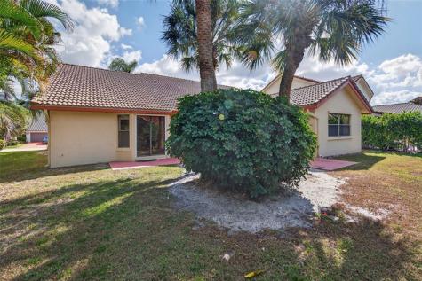 23203 L Ermitage Circle Boca Raton FL 33433