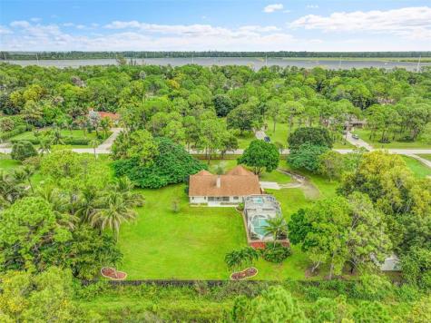 18392 N 48th Avenue N Loxahatchee FL 33470