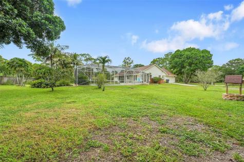 18392 N 48th Avenue N Loxahatchee FL 33470