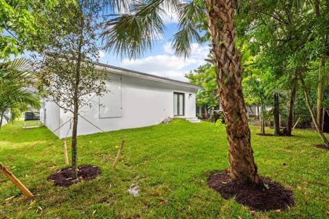 2810 NW 7th Street Fort Lauderdale FL 33311