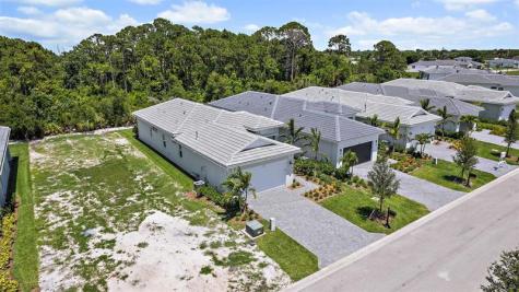 212 SE Via Sangro Port St Lucie FL 34952